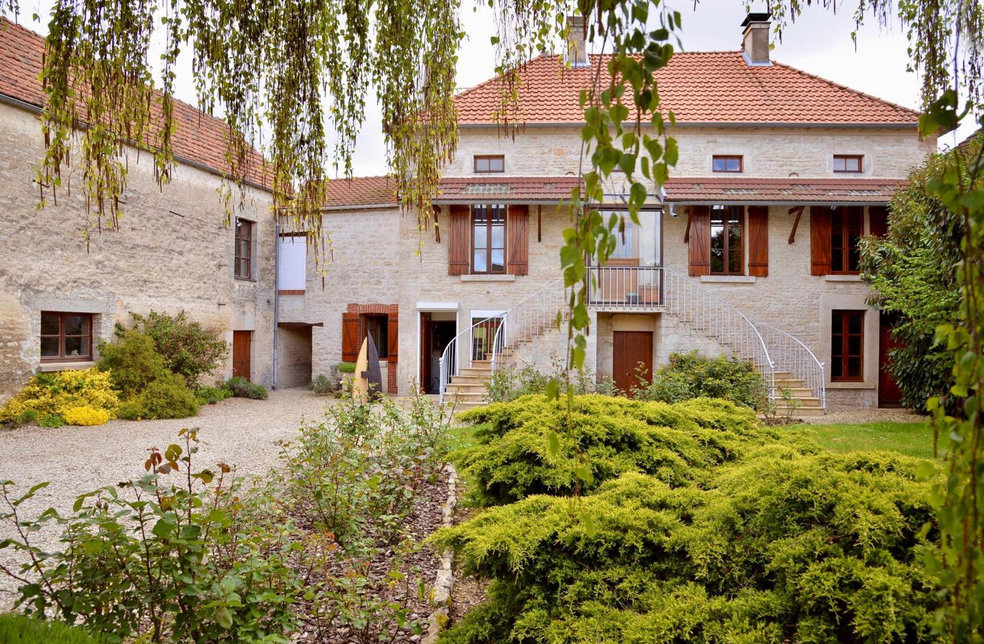 Le Concept-Studio Perrigny-sur-Armancon Luaran gambar